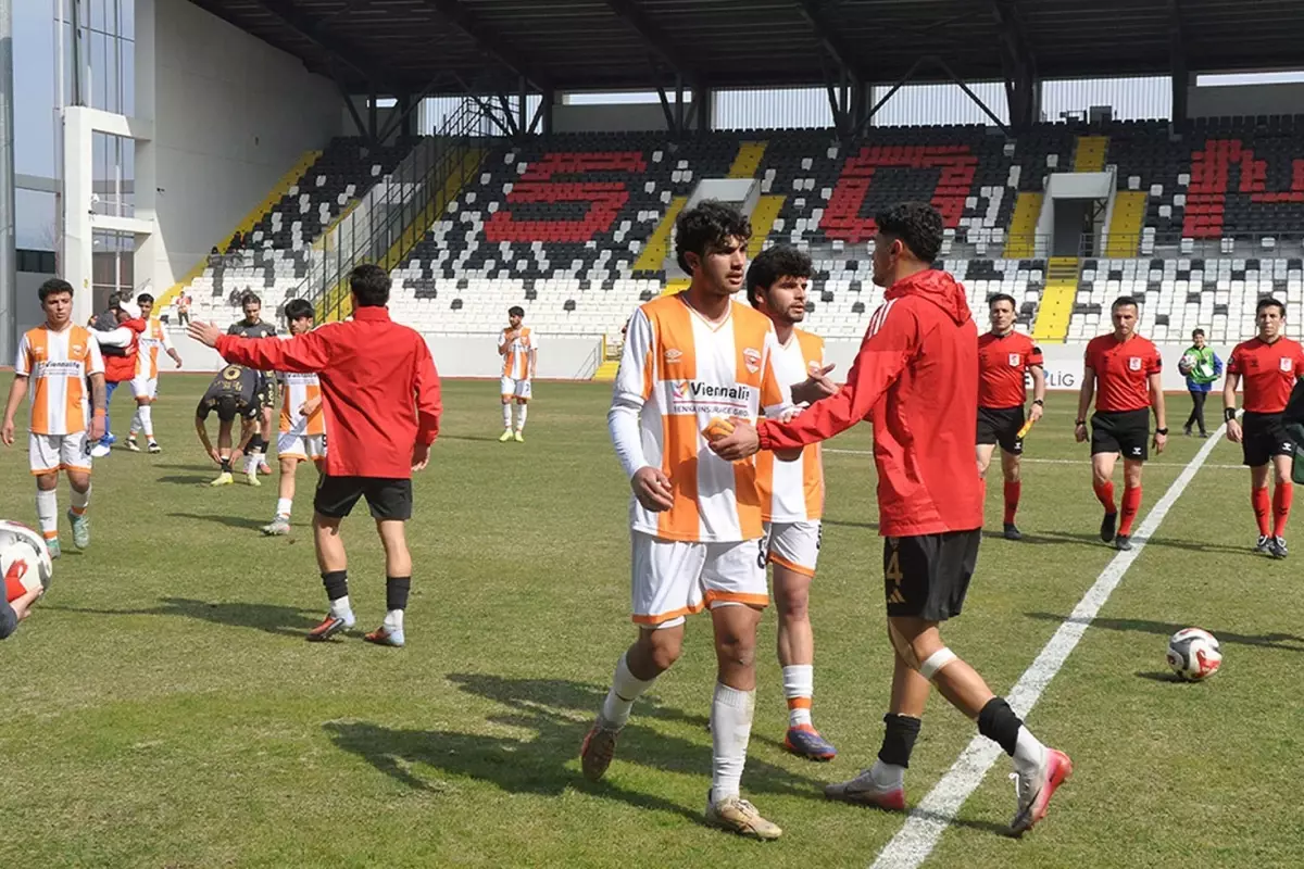 Adanaspor 3. Lig'e Düşerek 2006-07'den Sonra İlk Kez Tarihe Geçti