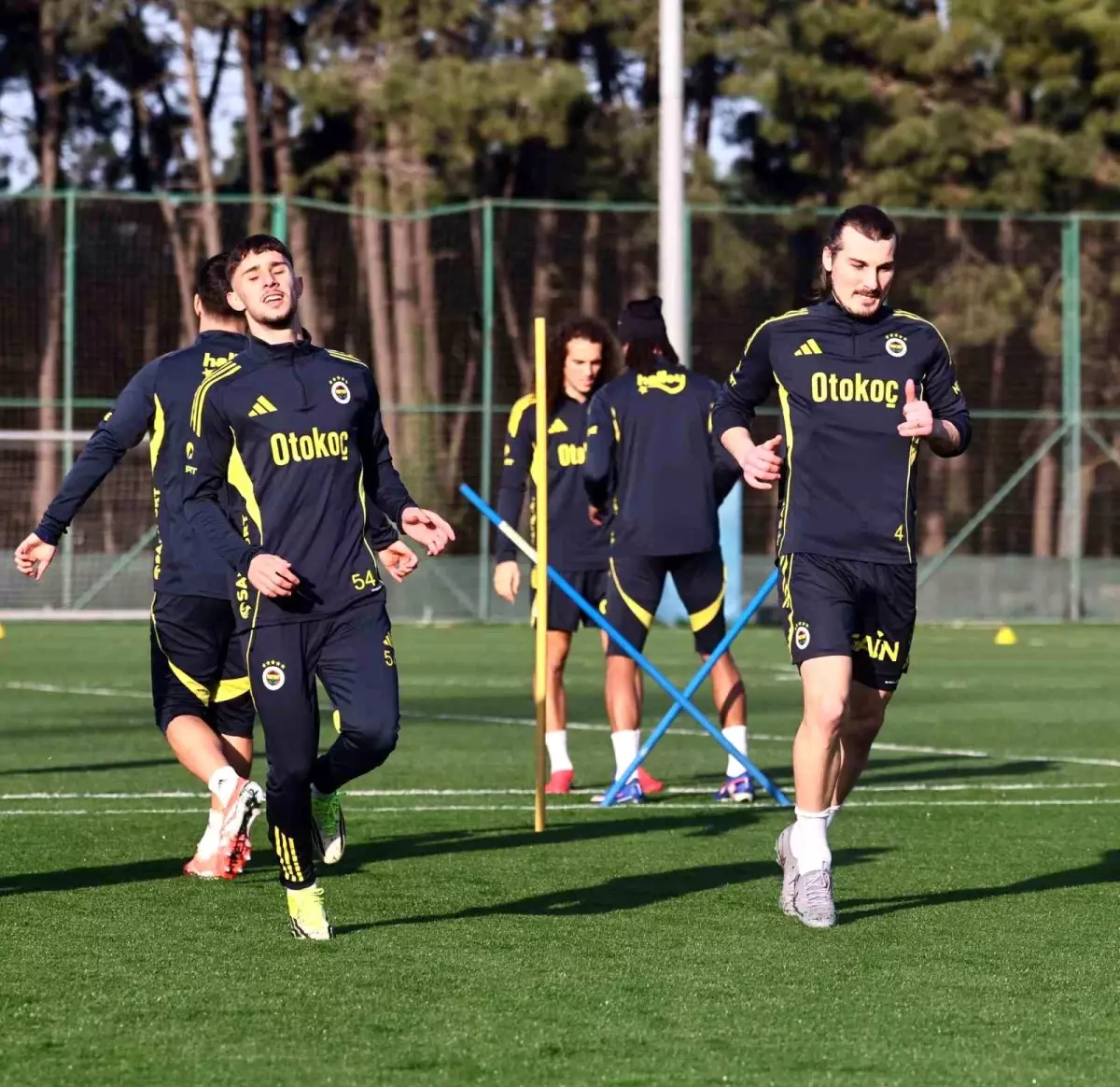 Fenerbahçe, Gaziantep FK Maçına Hazırlıklarını Tamamladı: Kamp ve Antrenman Detayları