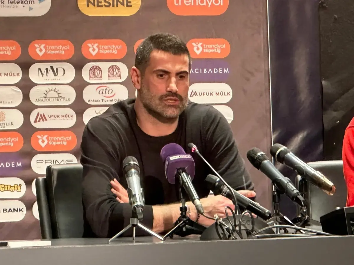 Beşiktaş, Gençlerbirliği'ni 2-0 Mağlup Etti: Kırmızı Kart Maçın Gidişatını Belirledi