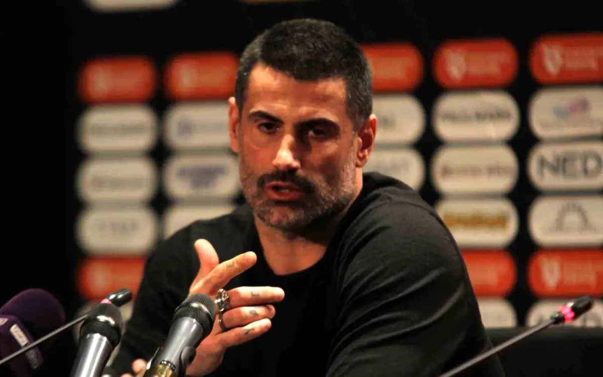 Demirel'den Beşiktaş Maçı Üzerine Çarpıcı Değerlendirme: 11'e 11 Oynasaydık Farklı Olabilirdi