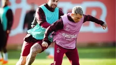 Antrenman sırasında Galatasaray takımı