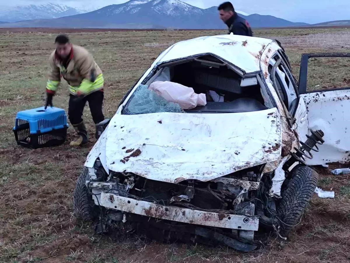 Afşin‑Göksun Karayolunda Kontrol Kaybı: 2 Yaralıyla Sonuçlandı