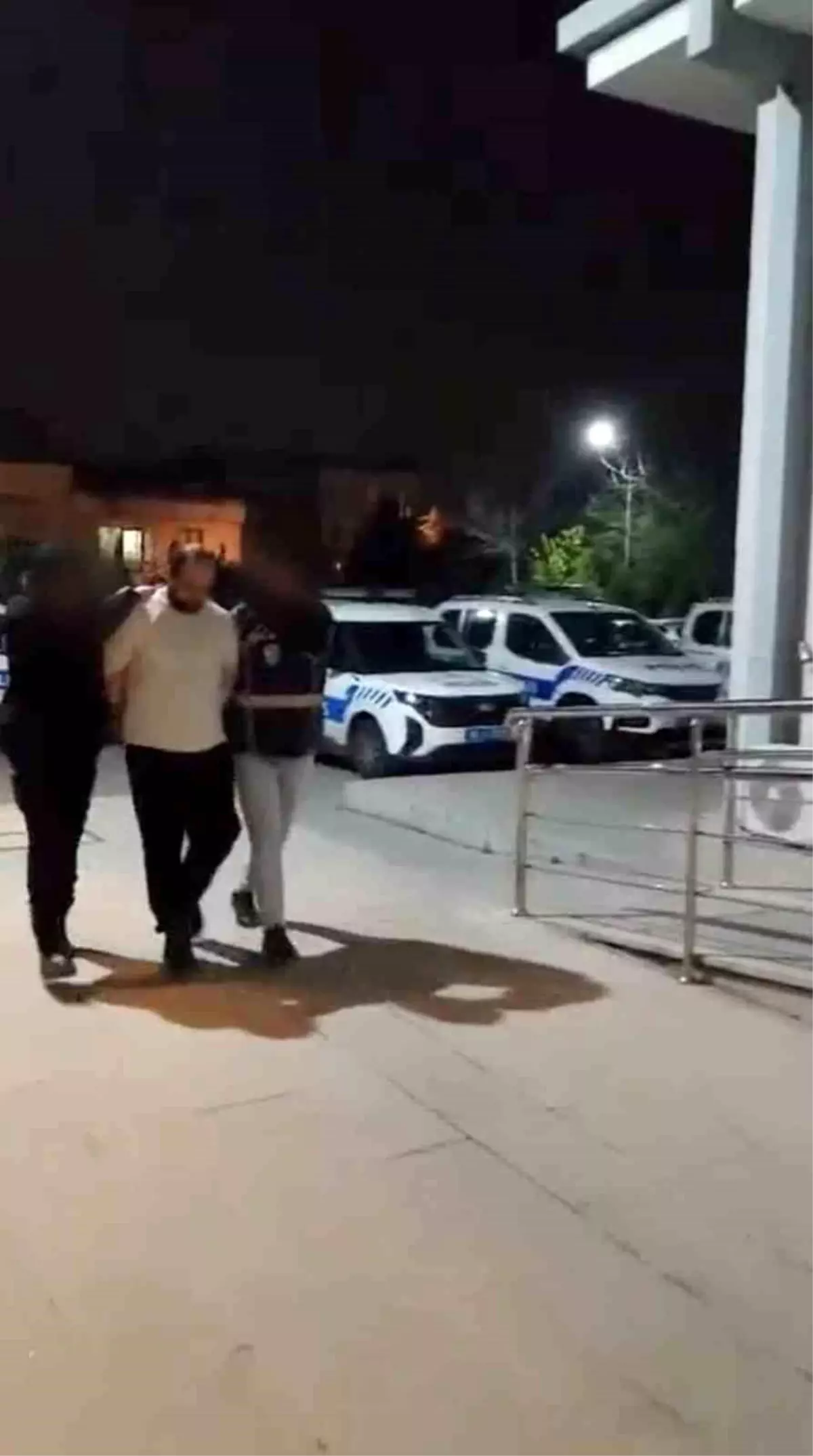 Osmangazi'de Hapis Cezalı İki Şahıs Polis Tarafından Yakalandı