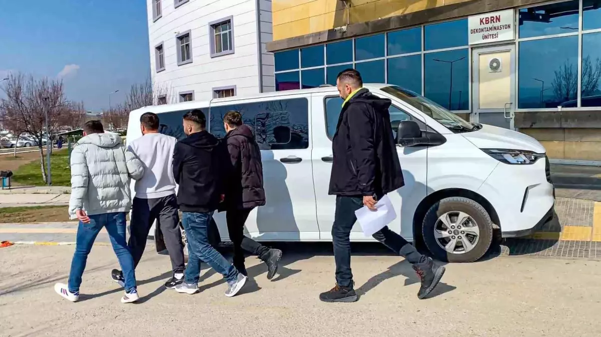 Çorum’da Kaçak Mahkumlar Polis Operasyonu Sonucu Yakalandı