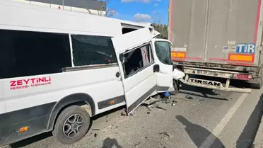 Kaza sonrası yol ve araçlar