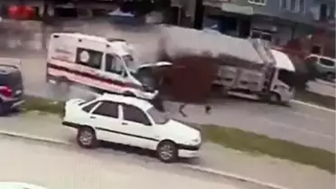 Samsun’da Ambulans Kazası: Sağlık Çalışanı Şehit, Üç Kişi Yaralı