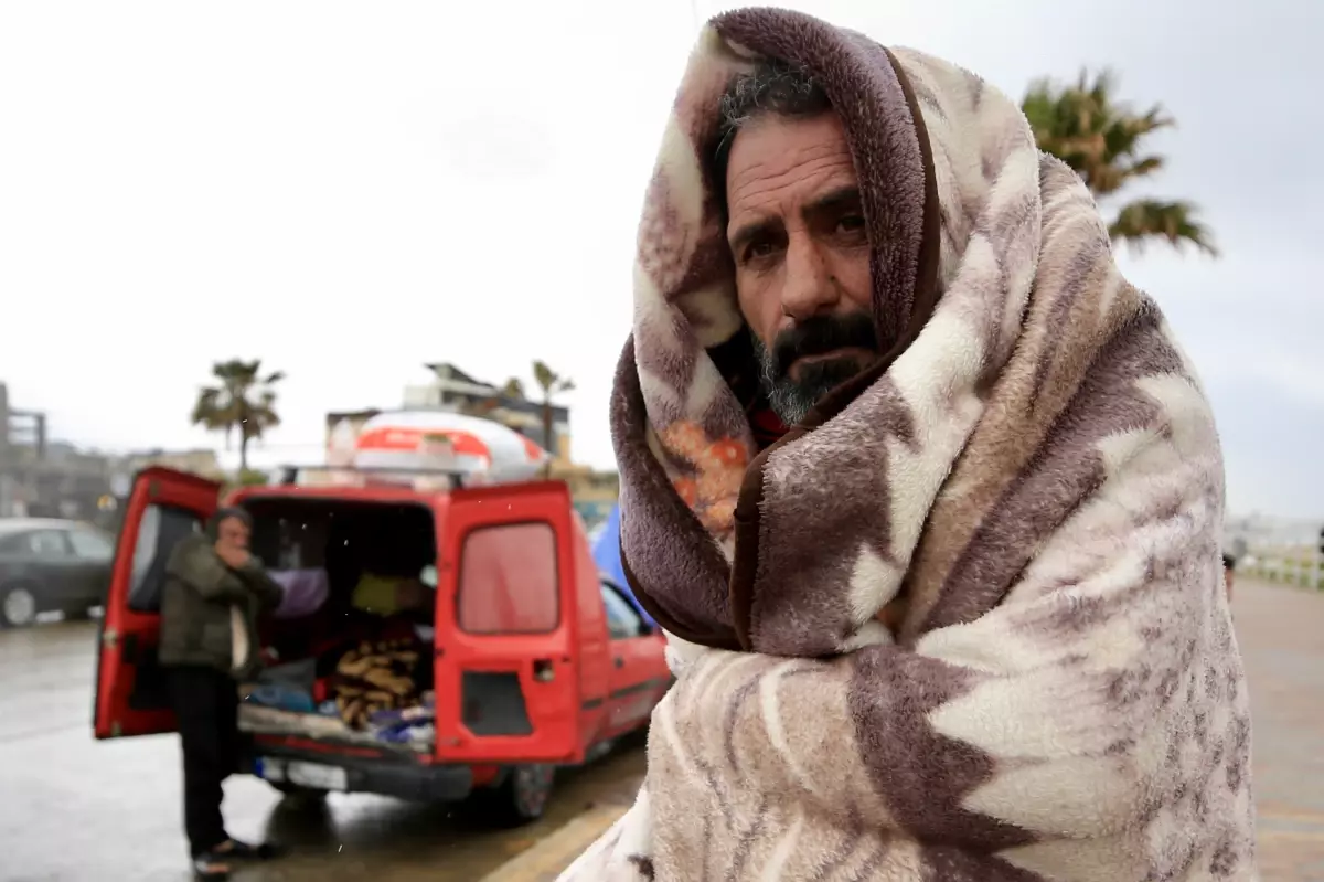 Lübnan’da İsrail Saldırıları 886 Ölü, 2.141 Yaralıyla Kayıtları Aştı