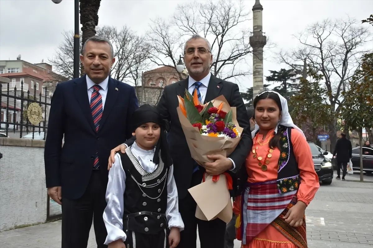 Trabzon’da Çalışma Bakanı Işıkhan’dan Yatırımlara Yönelik Kritik Açıklamalar