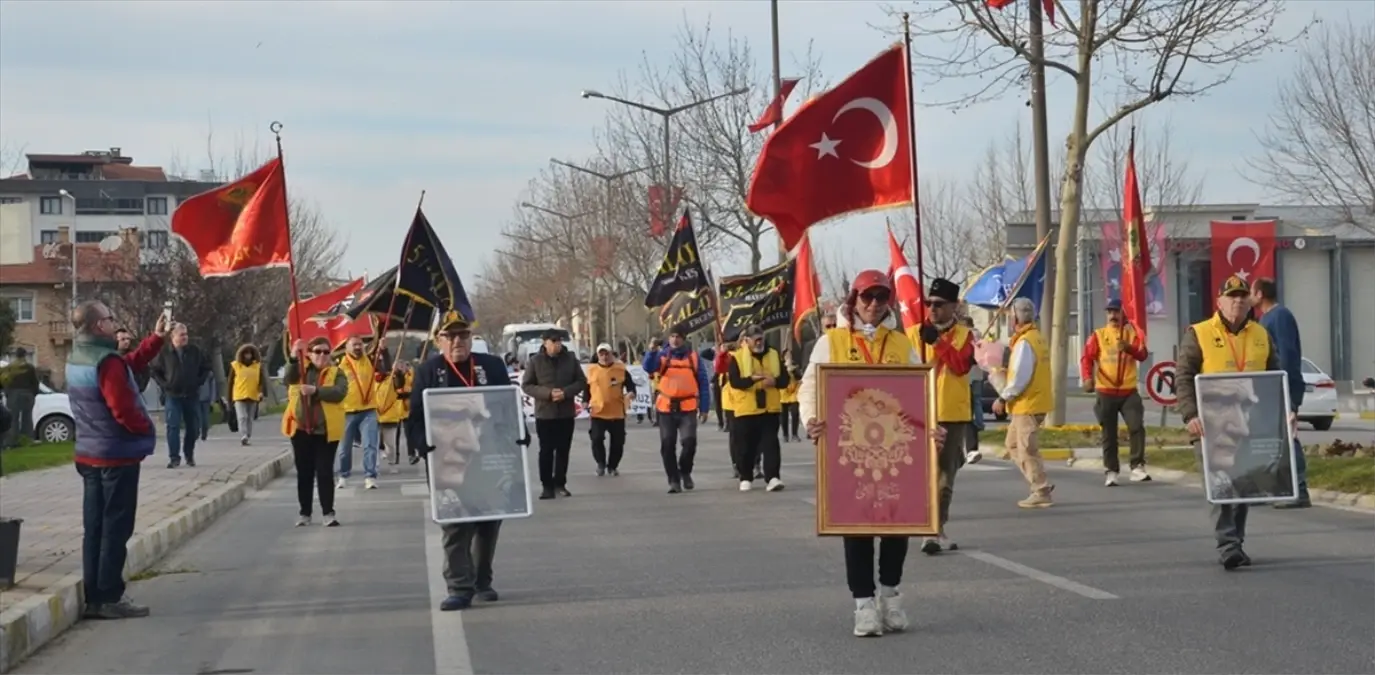 Tekirdağ'dan Gelibolu'ya: 57. Alay Anısına Yürüyen Gönüllüler Şehitlikte Buluştu