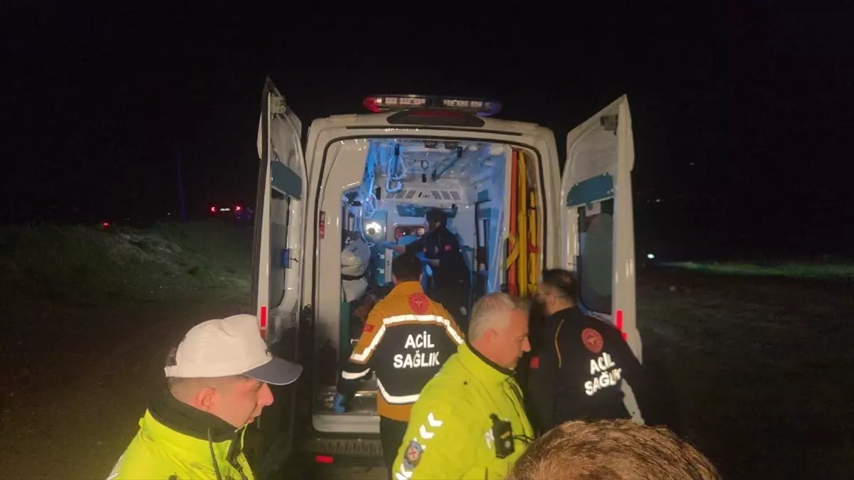 Bursa’da İznik Gölü’ne Düşen Otomobil Sürücüsü Hastaneye Kaldırıldı