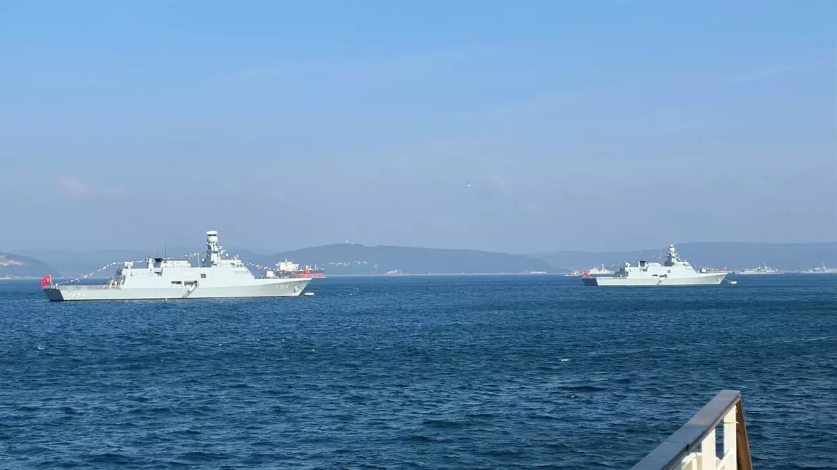 TCG Heybeliada, Çanakkale Zaferi 111. Yıl Kutlamalarında Binlerce Ziyaretçiyi Karşılıyor