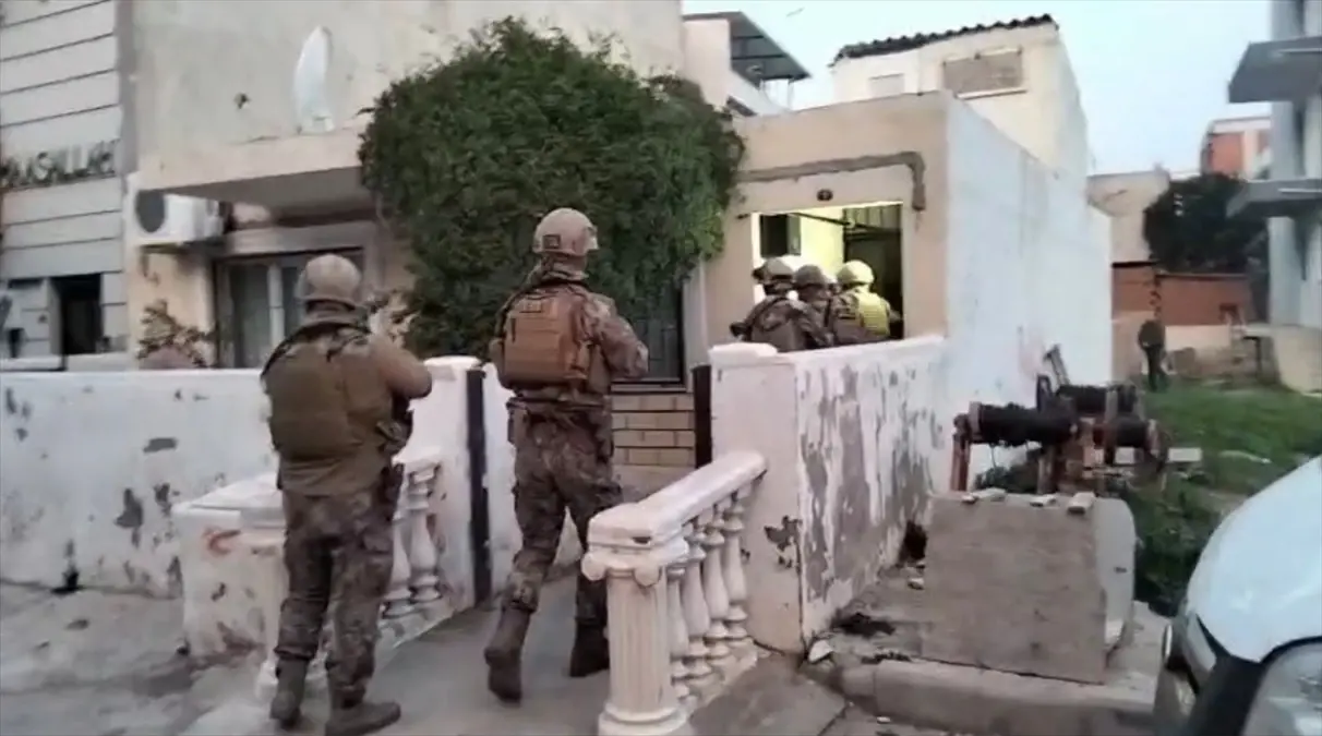 Menemen'de Silahlı Saldırı Şüphelileri Yargılandı ve Tutuklandı