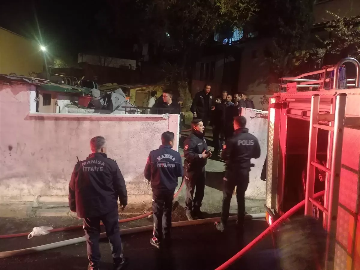 Manisa’da Kadın, Kayınvalidesinin Dairesini Yangına Çevirdi