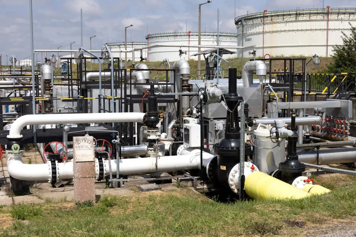 Slovakya, AB'den Petrol Akışının Yeniden Başlatılmasını Talep Ediyor