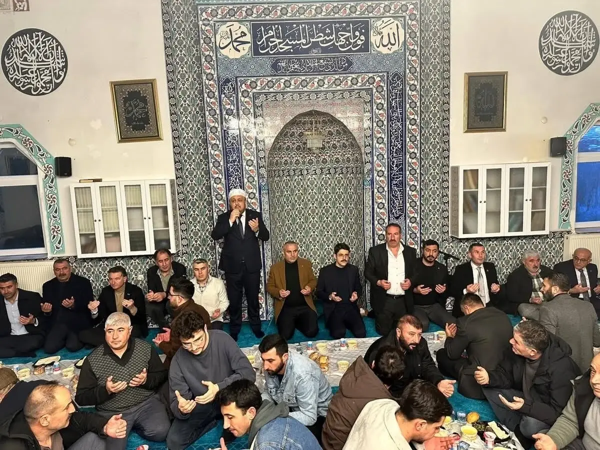 Ulaş İlçesinde Ramazan İftar Sofrası Birlik ve Paylaşım Dolu