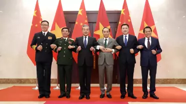 Hanoi'de stratejik diyalog toplantısının fotoğrafı