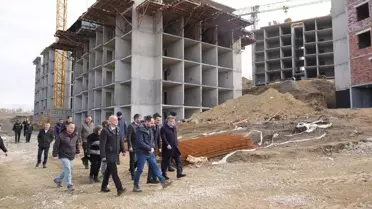 TOKİ konut inşaatı devam ediyor