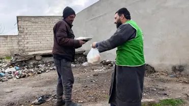 İftar sofraları ve katılımcılar