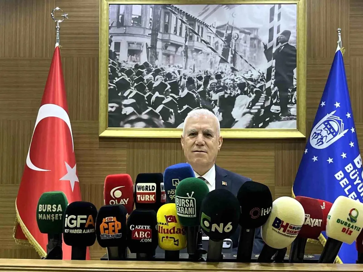 Bursa Büyükşehir Meclisi'nde 22 Madde Görüşüldü; Bazı Kararlar Birlikte Alındı, Diğerleri Tartışma Yarattı