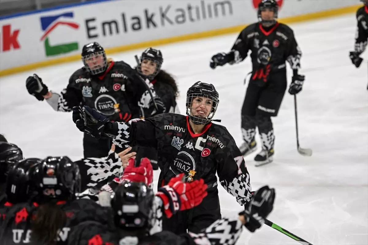 Buzadam SK, Kadınlar Süper Ligi'nde 2025-26 Sezonunu Taçlandırdı