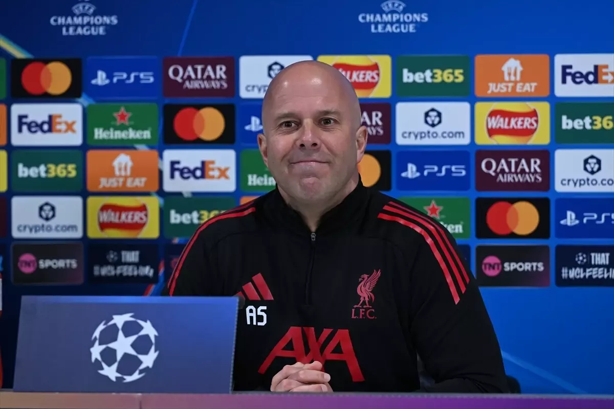 Arne Slot: Liverpool, Galatasaray'ı Yenerek Çeyrek Finale Çıkacak