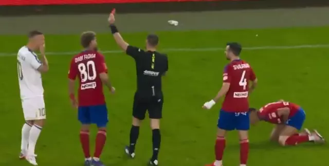 Maç sonrası kalabalık