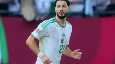 Ramy Bensebaini Borussia Dortmund formasıyla