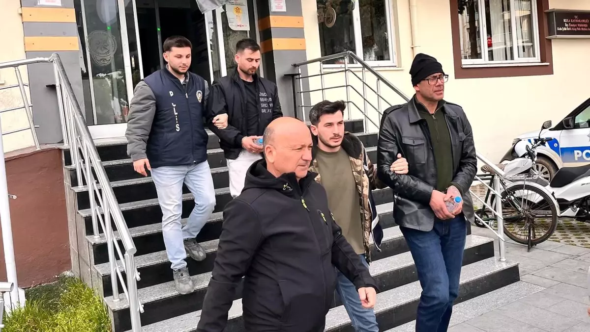 Manisa’nın Kula İlçesinde Uyuşturucu Operasyonu: İki Şüpheli Gözaltına Alındı