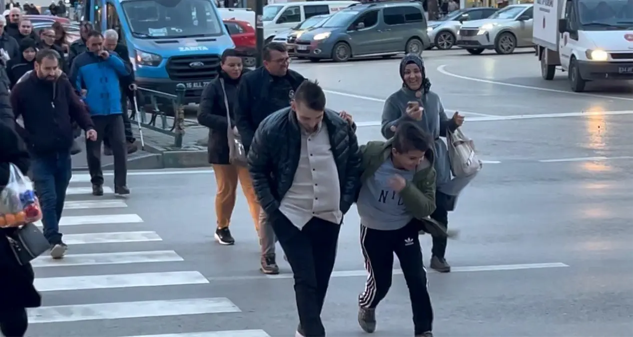 Bursa’da Şiddetli Rüzgar ve Fırtına Uyarısı: Karacabey ve Mudanya’da Önlem Alınmalı