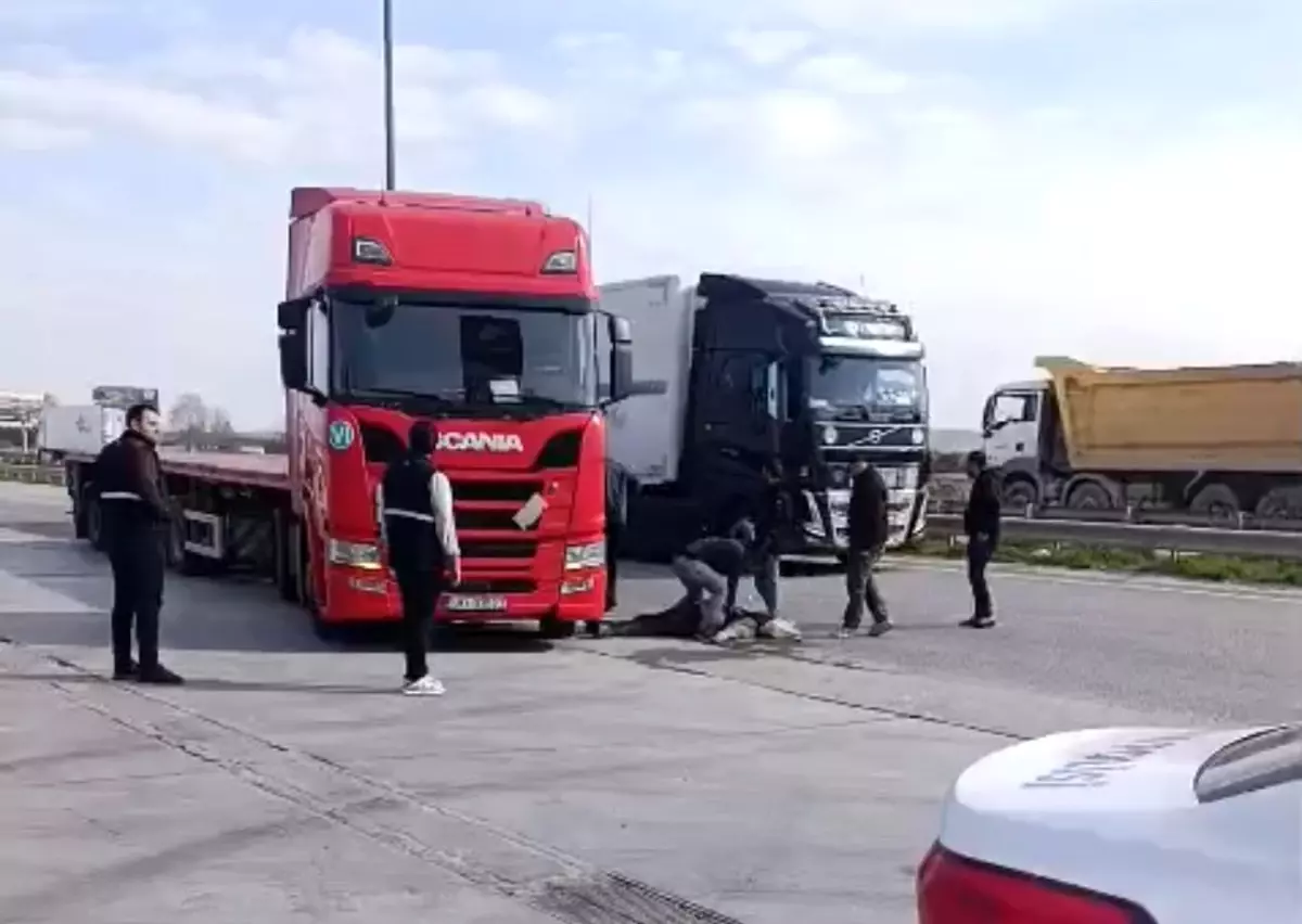 Edirne'de Kapıkule Yakınlarında Tır Şoförü Seyir Halinde Hayatını Kaybetti