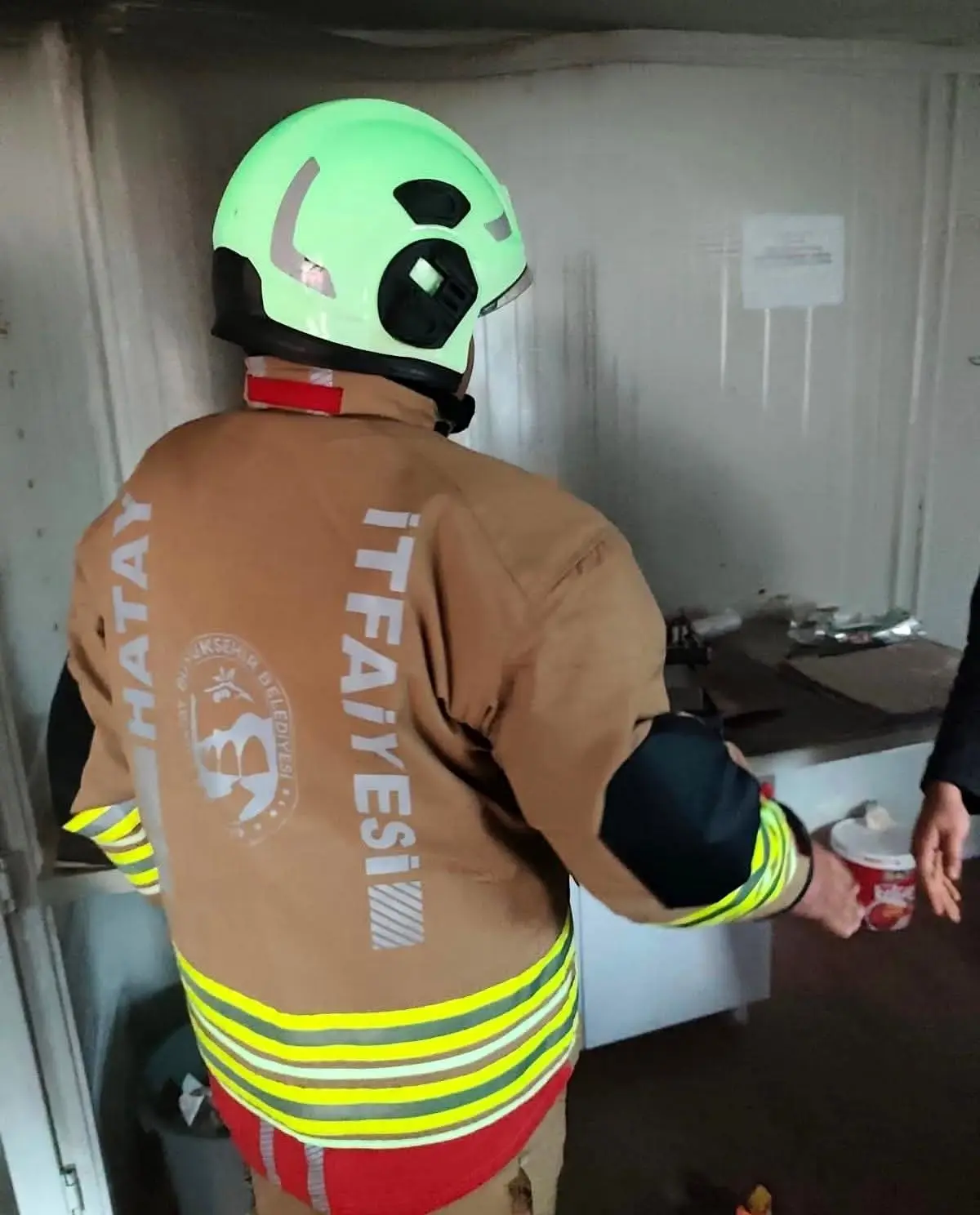 Kumlu'da Ev Yangını Kontrol Altına Alındı