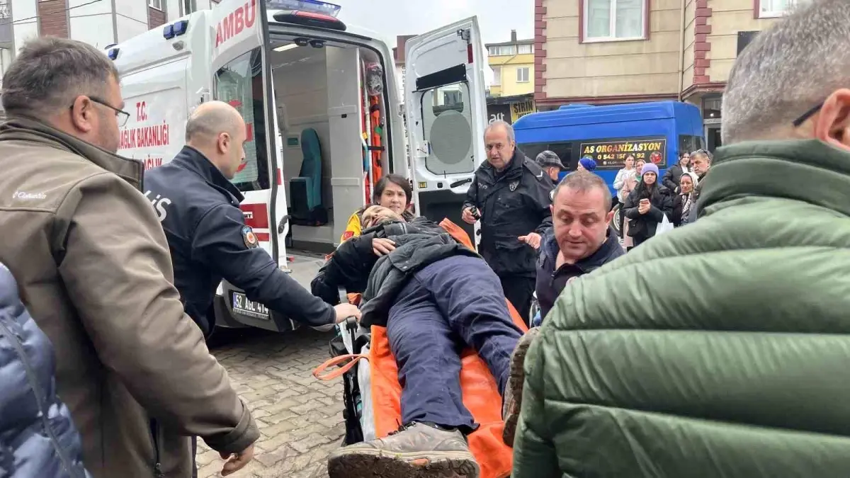 Ordu Ünye'de Sokak Ortasında Silahlı Saldırı: 10 Kurşunla Sonuçlandı