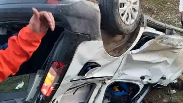 Şarampole devrilen otomobil