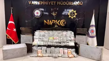 Van’da 68,5 Kilogram Narkotik Ele Geçirildi: 4 Şüpheli Gözaltına Alındı