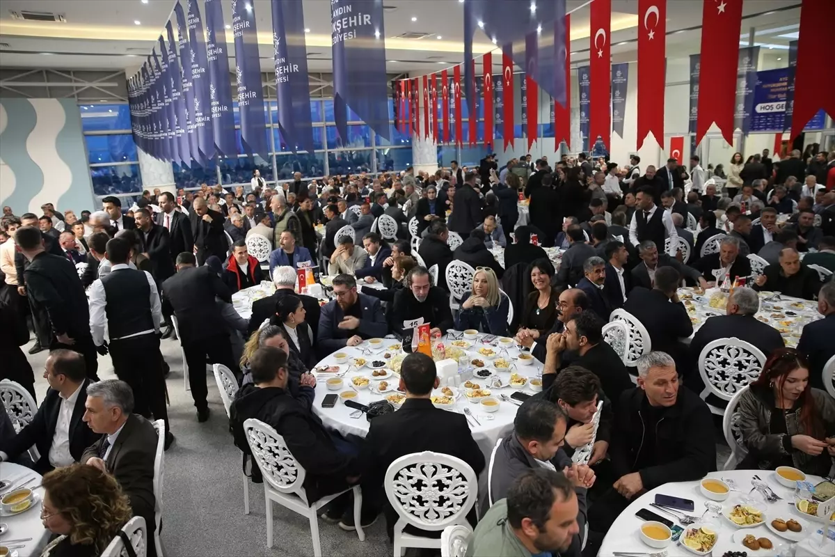 Aydın Büyükşehir Belediyesi'nden Muhtarlarla Birlikte İftar: Çerçioğlu'ndan Sıcak Mesaj