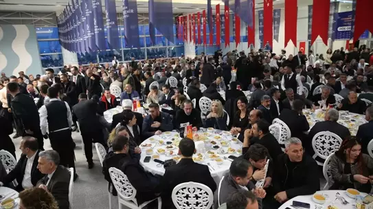 İftar sofrasında Çerçioğlu ve muhtarlar