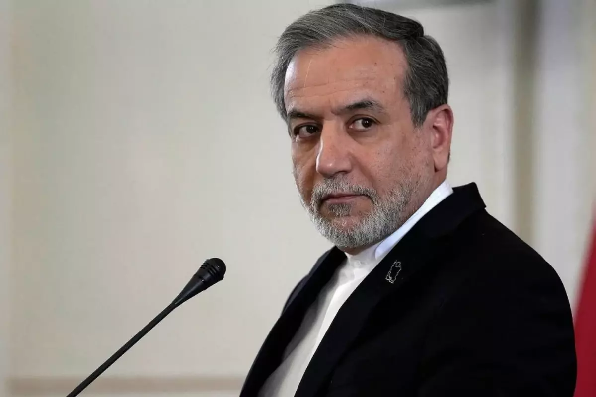 İran Dışişleri Bakanı Arakçi, Türk Şoför Hüseyin Fırat'ın Şehadetini Saldırganların Sivilleri Hedef Aldığının İşareti Olarak Değerlendirdi