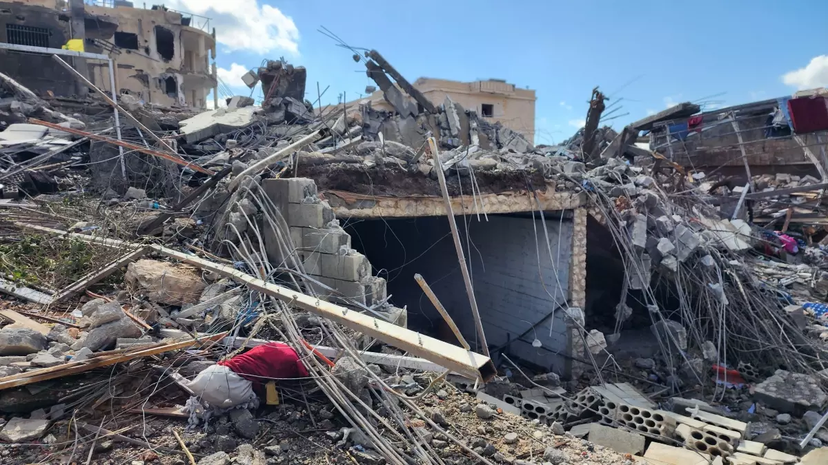 Lübnan’da İsrail Saldırılarının Bedeli 912 Hayat