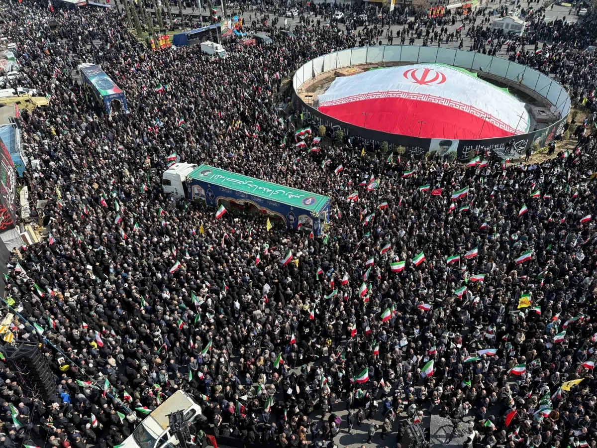 Ali Laricani Tahran’da Defnedildi: İran Ulusal Güvenlik Yetkilisinin Cenazesi