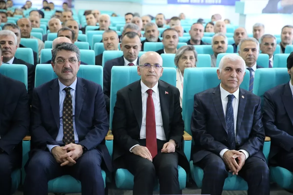 Şimşek'in Siirt Ziyareti: Bölgesel Kalkınma ve Bütçe Öncelikleri