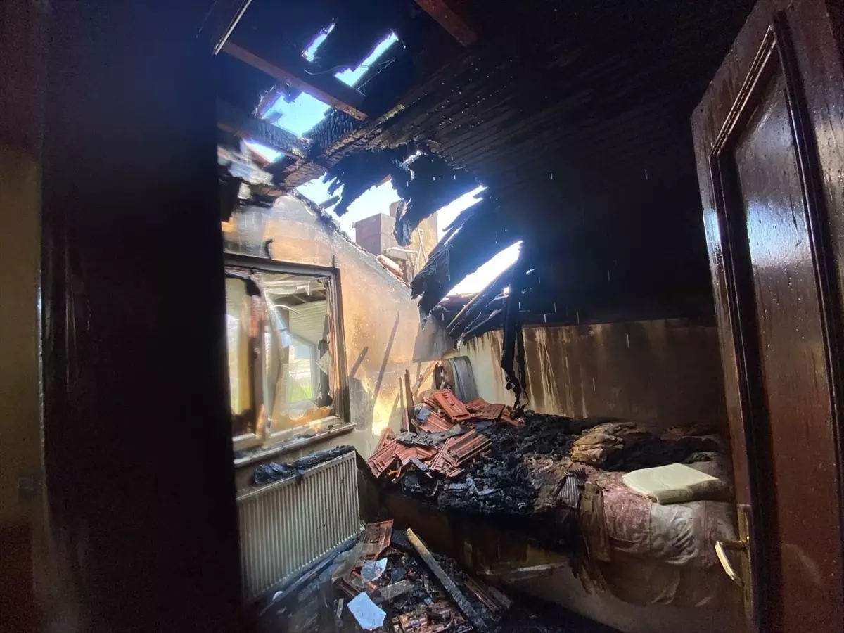 Samsun Alaçam’da Çıkan Ev Yangını Kontrol Altına Alındı