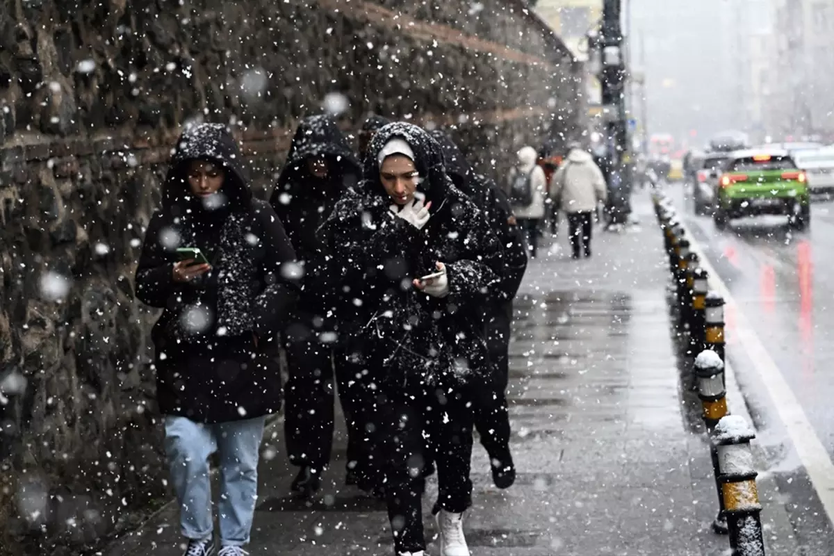 Ramazan Bayramı'nda Kar ve Sağanak Uyarısı: Planlarınızı Gözden Geçirin