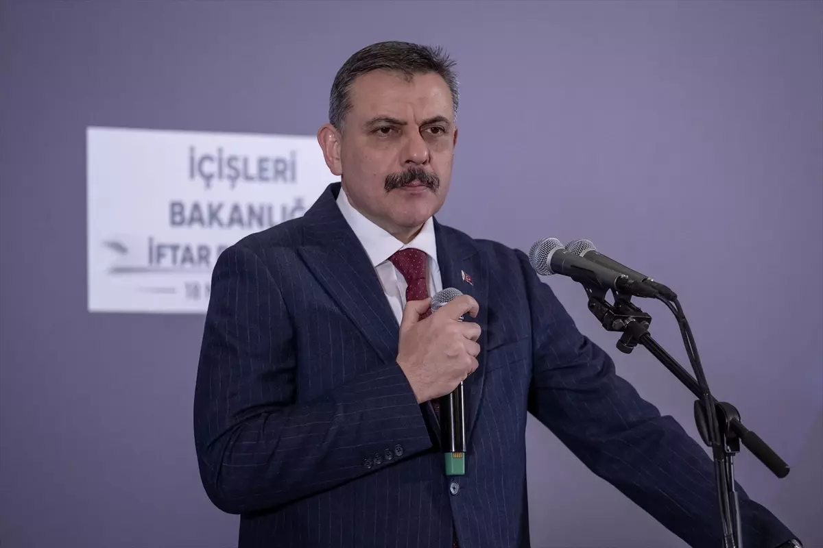 İçişleri Bakanı Çiftçi, Ramazan’da Bakanlık Personeliyle Birlikte İftar Yaptı