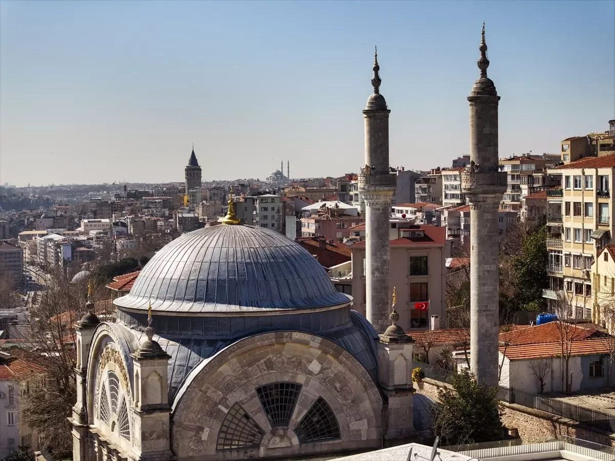 İstanbul'un Gizli Mirası: Cihangir Camisi'nin Tarihçesi ve Mimari Detayları