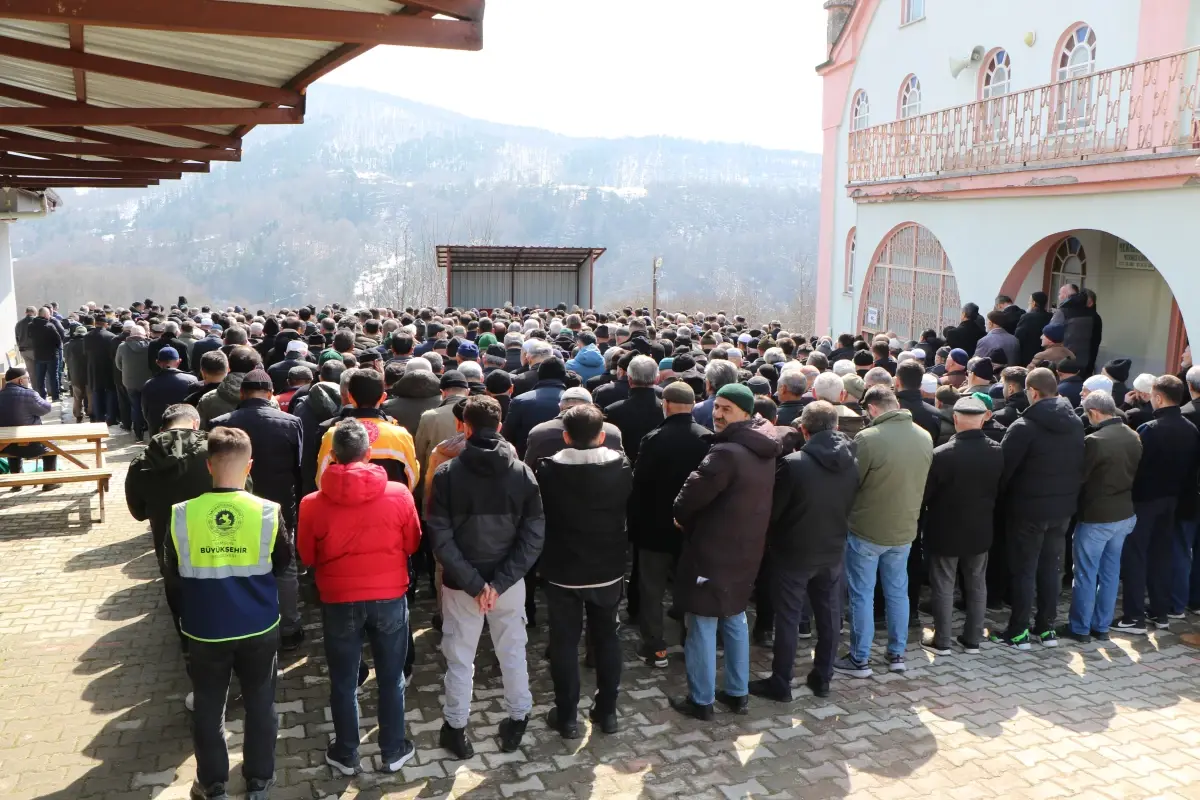 Samsun’da Ambulans Şoförü Recep Sağıroğlu Trafik Kazasında Hayatını Kaybetti