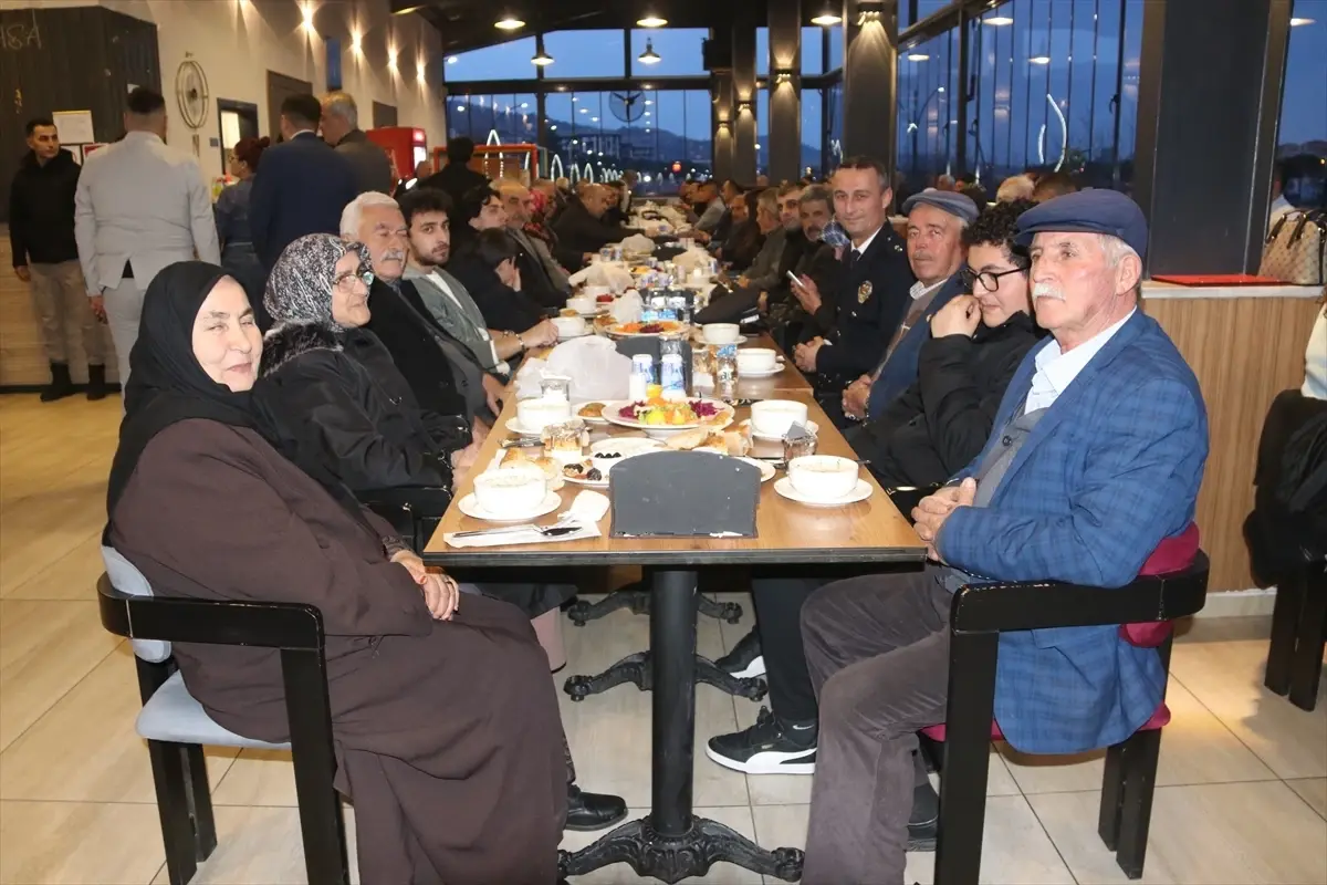 Taşova’da Gazi ve Şehit Ailelerine Özel İftar Sofrası Açıldı