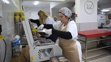 Lokantada çalışan kadınların fotoğrafı