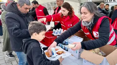 İftar dağıtımından bir kare
