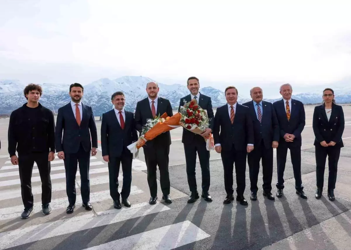 Enerji Bakanı Alparslan Bayraktar, Erzincan’da Yerel Projeleri İnceledi