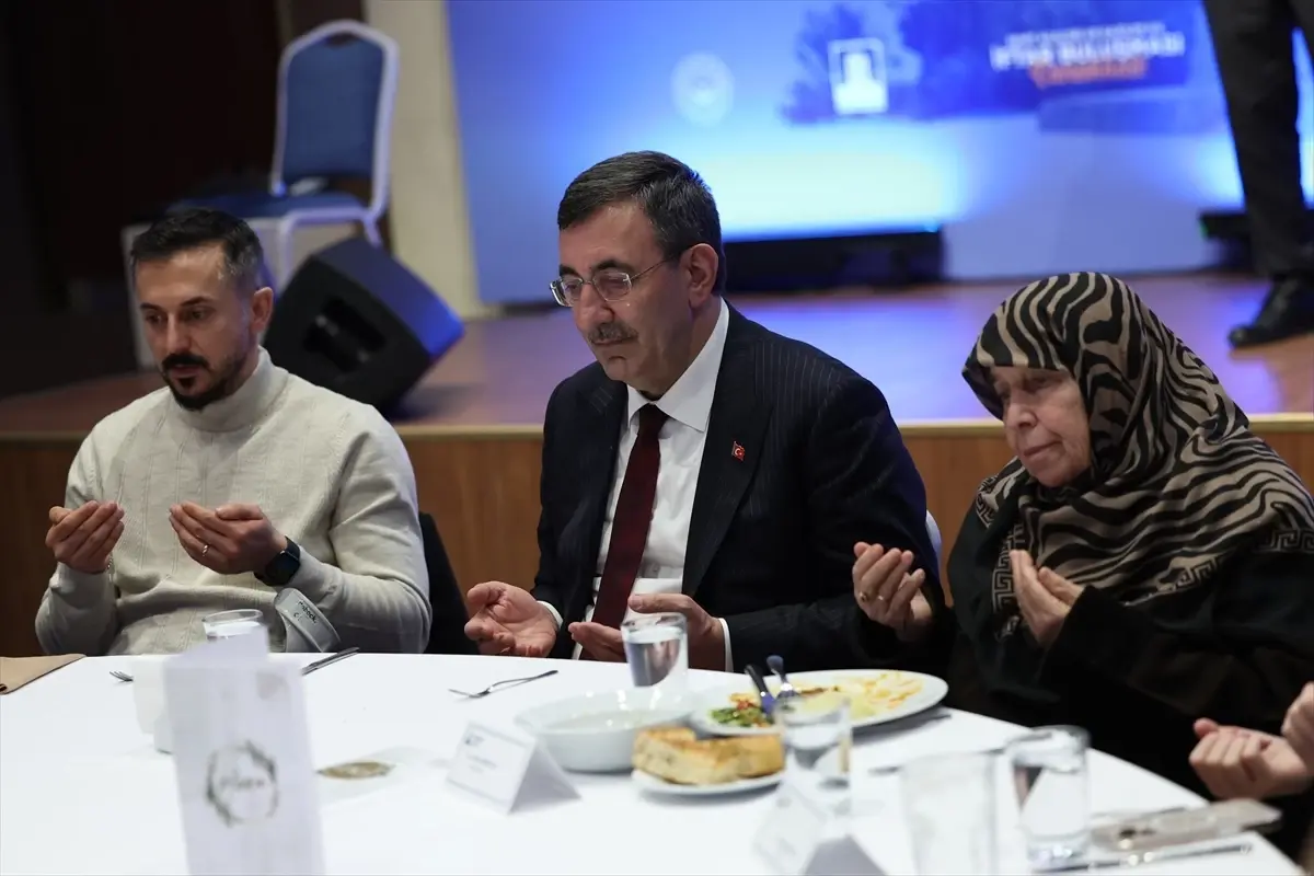 Cevdet Yılmaz'dan Şehit Aileleri ve Gazilerle İftar Buluşmasında Denge Politikası Vurgusu